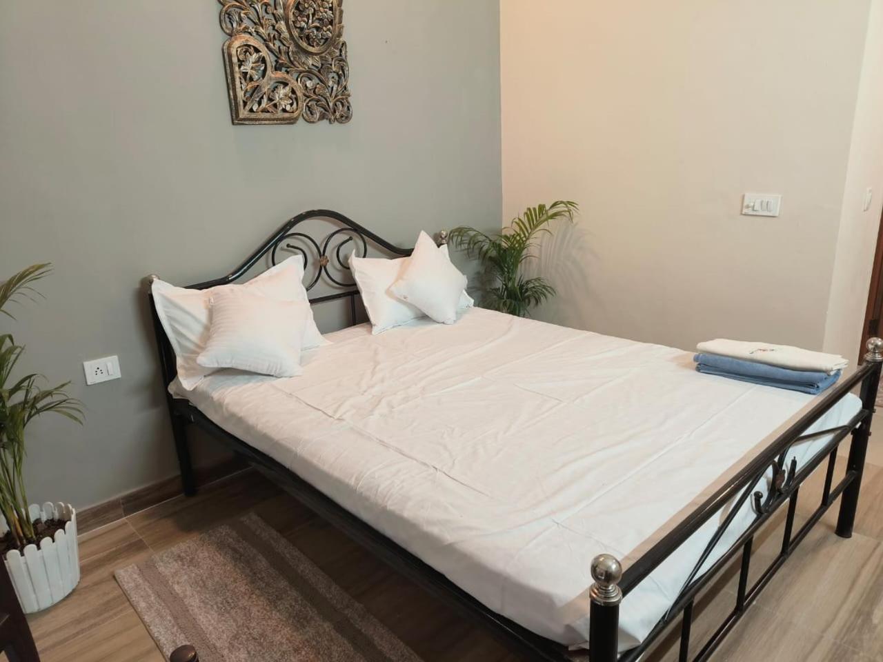 Risal Home Stays Greater Noida Exterior foto